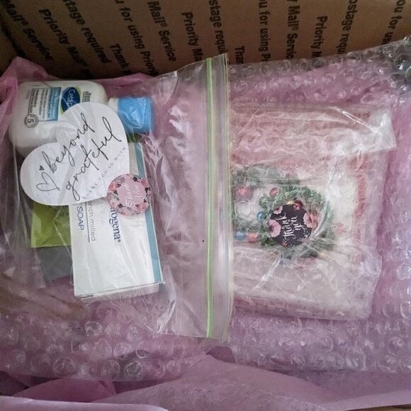 Small Mystery Bundle Box - various sizes - Picture 4 of 6